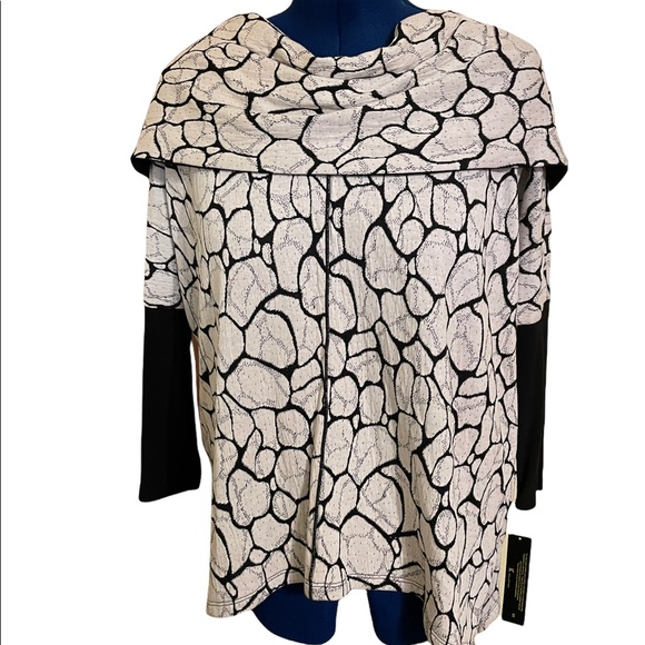 NWT Comfy IC Connie K cream and black top (OLCC-AF) - Picture 2 of 11